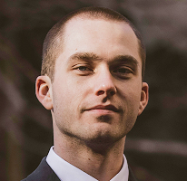 Portret Thomas Whitfield stručnjaka i analitičara na tržištu kriptovaluta